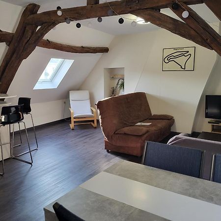 Appartement Au Pied Du Circuit De Magny-Cours Exterior photo